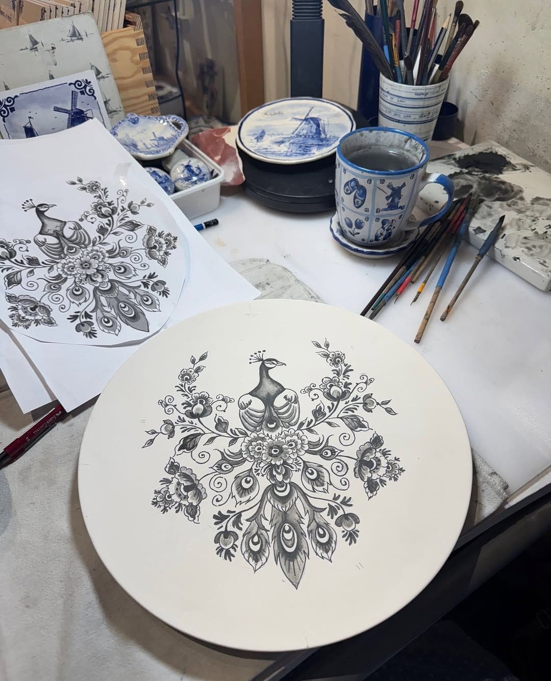 Delft Blue painting by Lydia at De Blauwe Tulp